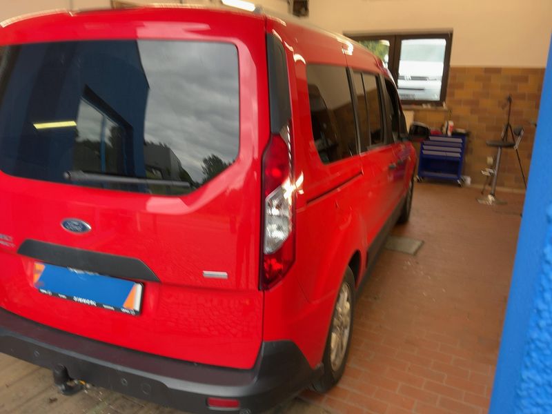 Ford Grand Tourneo Connect 1.5 TDCi EcoBlue Trend 2018 – снимка 8