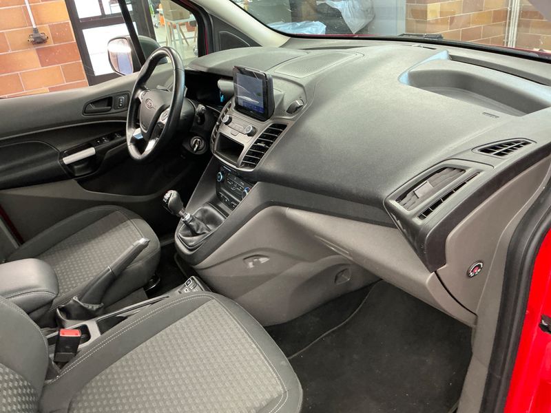 Ford Grand Tourneo Connect 1.5 TDCi EcoBlue Trend 2018 – снимка 27