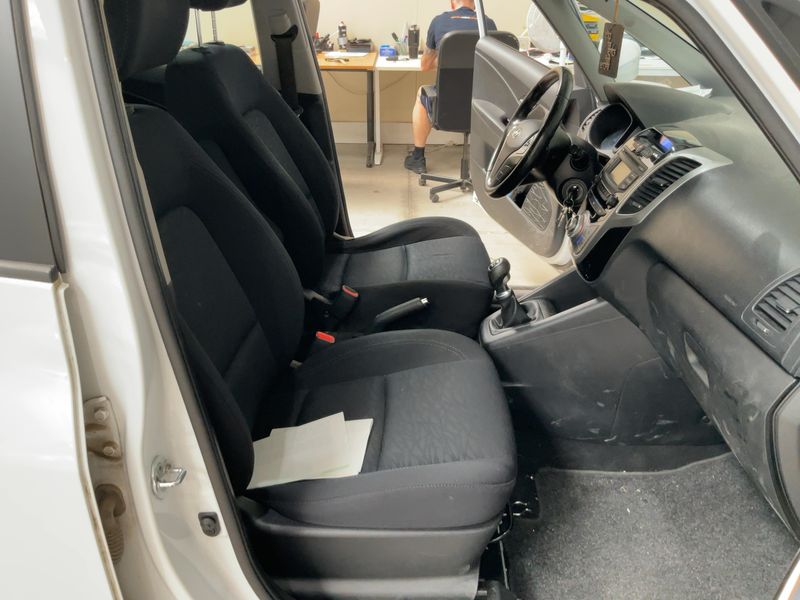 Hyundai ix20 1.4 Comfort 2011 – снимка 11