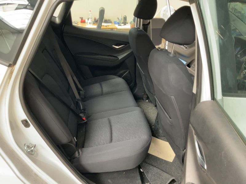 Hyundai ix20 1.4 Comfort 2011 – снимка 14