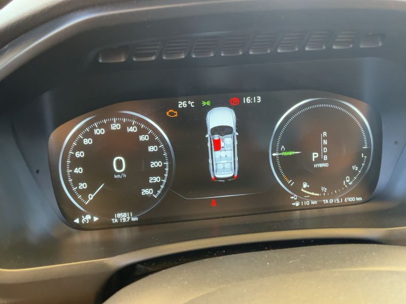 Volvo XC90 2.0 T6 Plug-in Hybrid Inscription AWD 2016 – снимка 18
