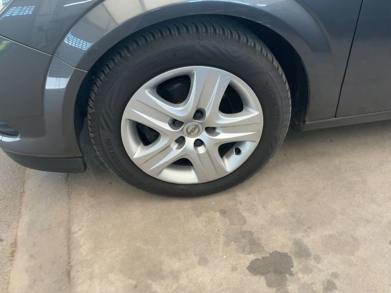 Opel Astra 1.8 Edition 2009 – снимка 3