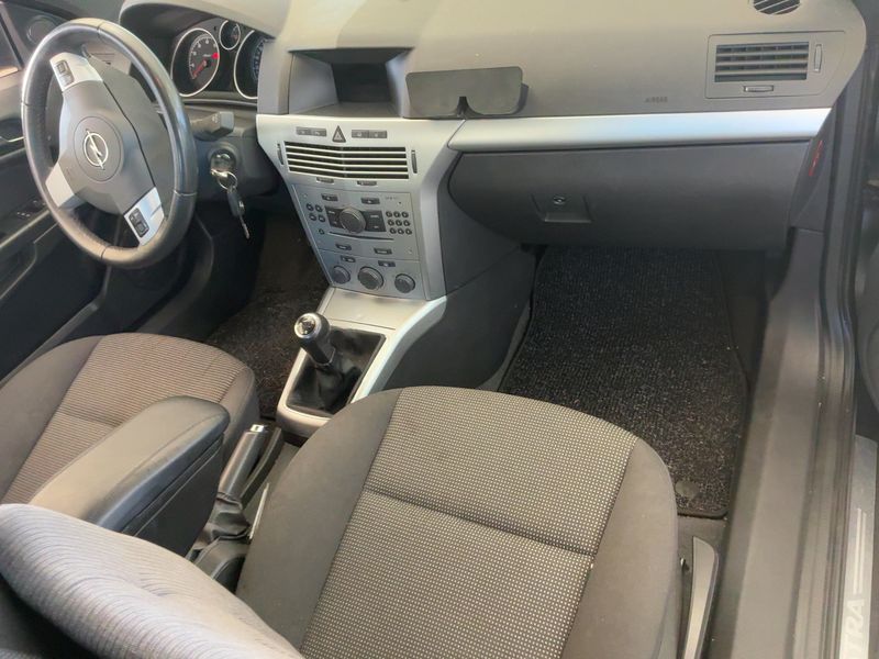 Opel Astra 1.8 Edition 2009 – снимка 17