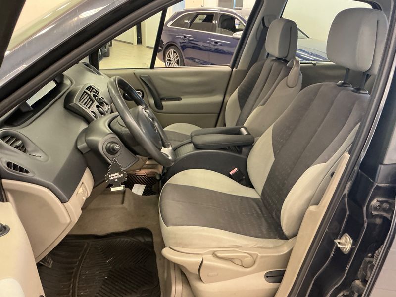 Renault Scenic 1.5 dCi Avantage 2006 – снимка 3