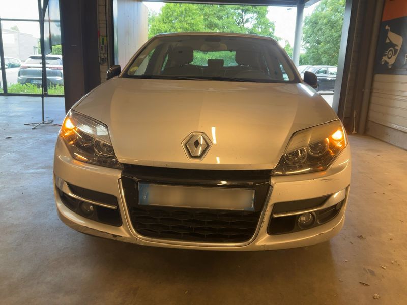 Renault Laguna 1.5 dCi BOSE Edition 2011 – снимка 14