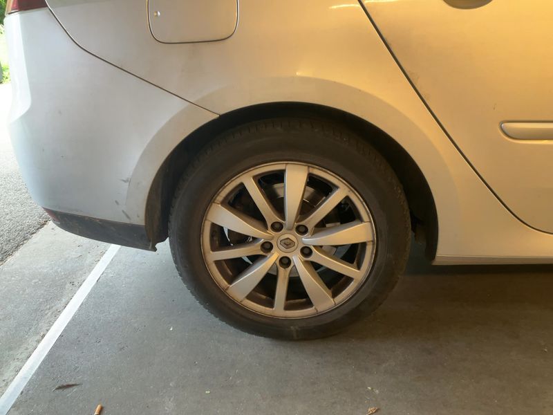 Renault Laguna 1.5 dCi BOSE Edition 2011 – снимка 9
