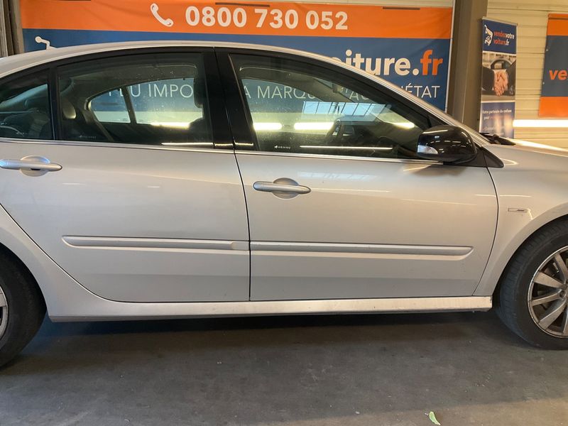 Renault Laguna 1.5 dCi BOSE Edition 2011 – снимка 10