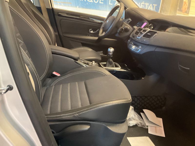 Renault Laguna 1.5 dCi BOSE Edition 2011 – снимка 16