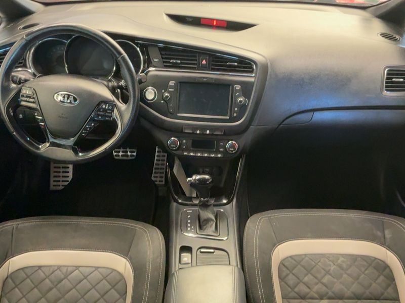Kia cee'd 1.6 CRDi GT Line 2017 – снимка 17