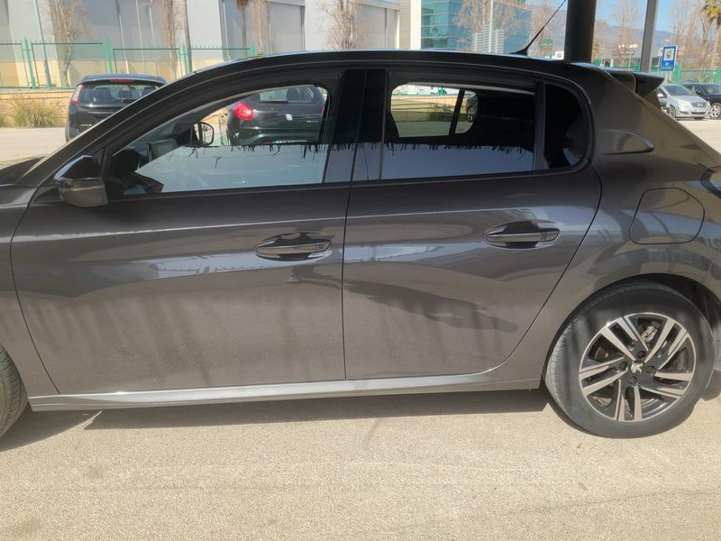 Peugeot 208 1.2 PureTech Allure 2023 – снимка 4