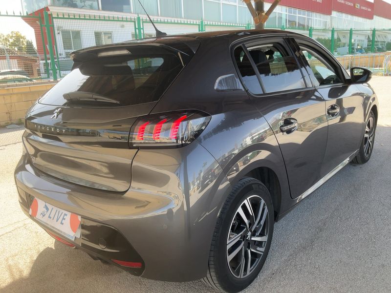 Peugeot 208 1.2 PureTech Allure 2023 – снимка 8