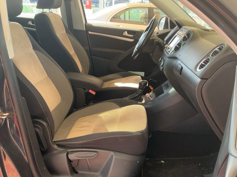 Volkswagen Tiguan 2.0 TDI Country 4Motion BlueMotion Tech 2014 – снимка 16