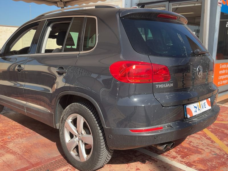 Volkswagen Tiguan 2.0 TDI Country 4Motion BlueMotion Tech 2014 – снимка 6
