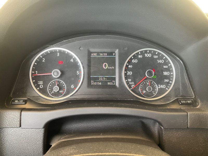 Volkswagen Tiguan 2.0 TDI Country 4Motion BlueMotion Tech 2014 – снимка 18