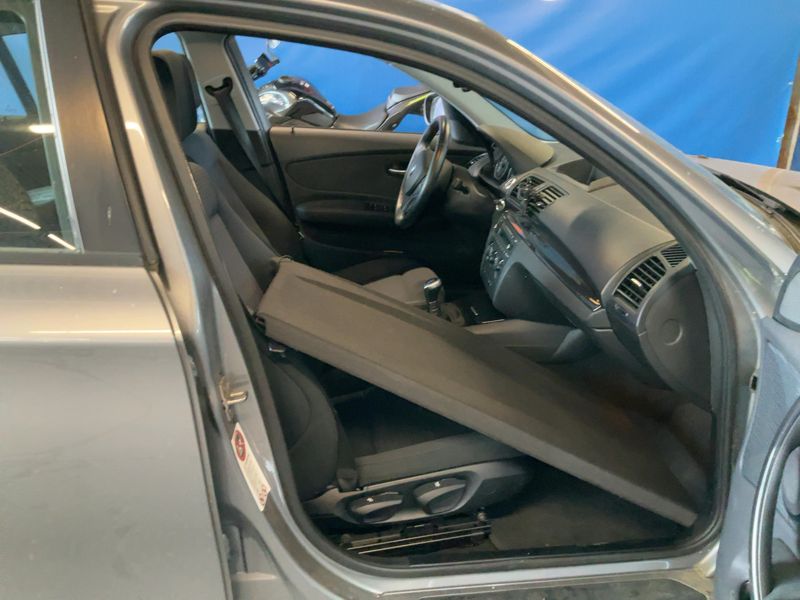 BMW 1er 118d 2011 – снимка 17