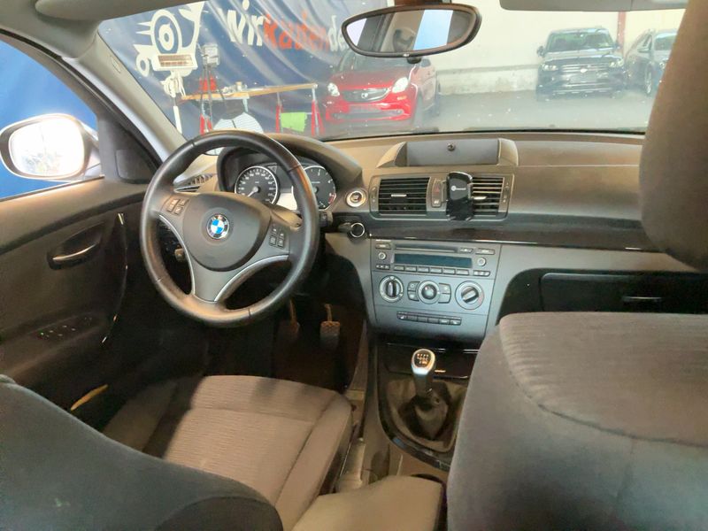 BMW 1er 118d 2011 – снимка 18
