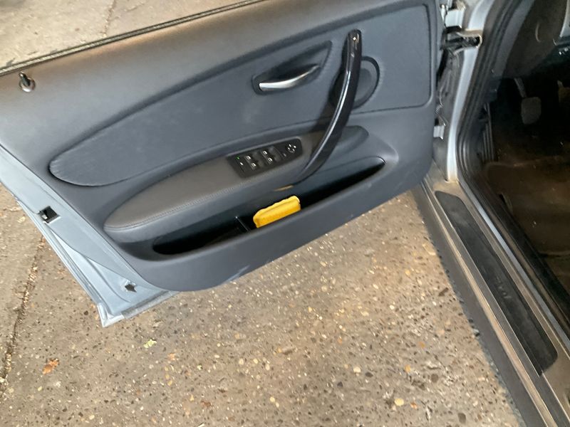 BMW 1er 118d 2011 – снимка 30