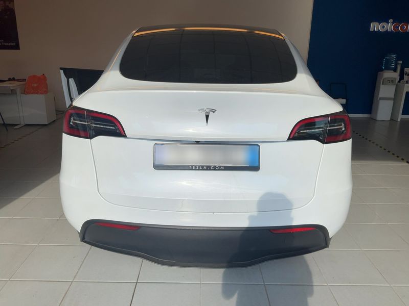 Tesla Model Y Standard Range 2023 – снимка 7