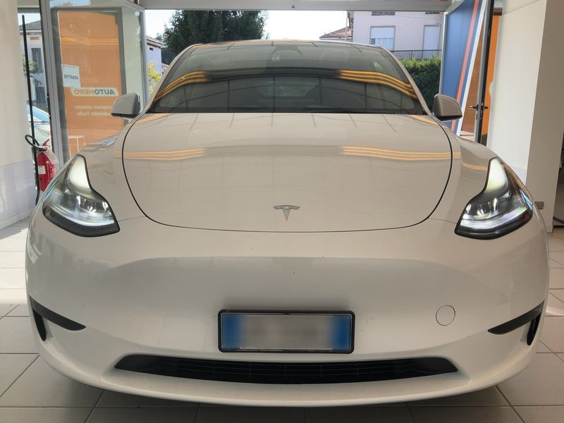 Tesla Model Y Standard Range 2023 – снимка 14