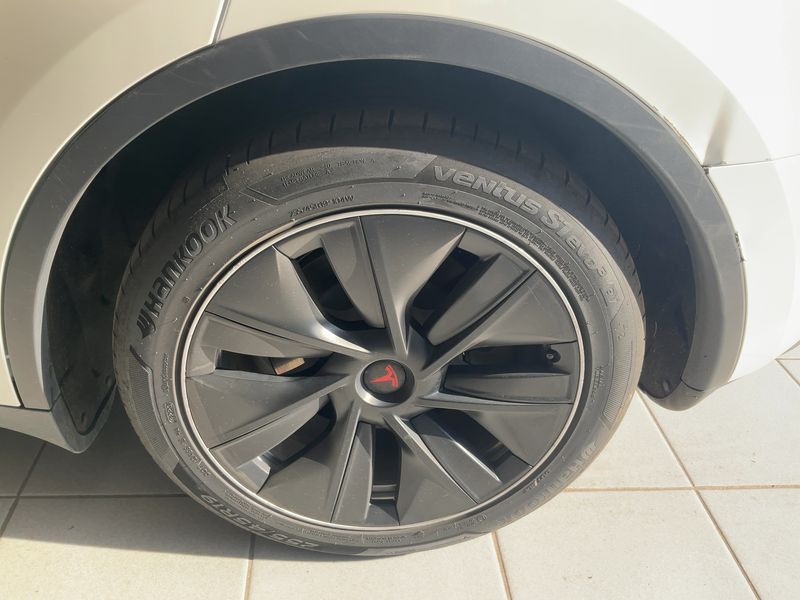 Tesla Model Y Standard Range 2023 – снимка 5