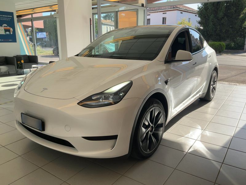 Tesla Model Y Standard Range 2023 – снимка 1