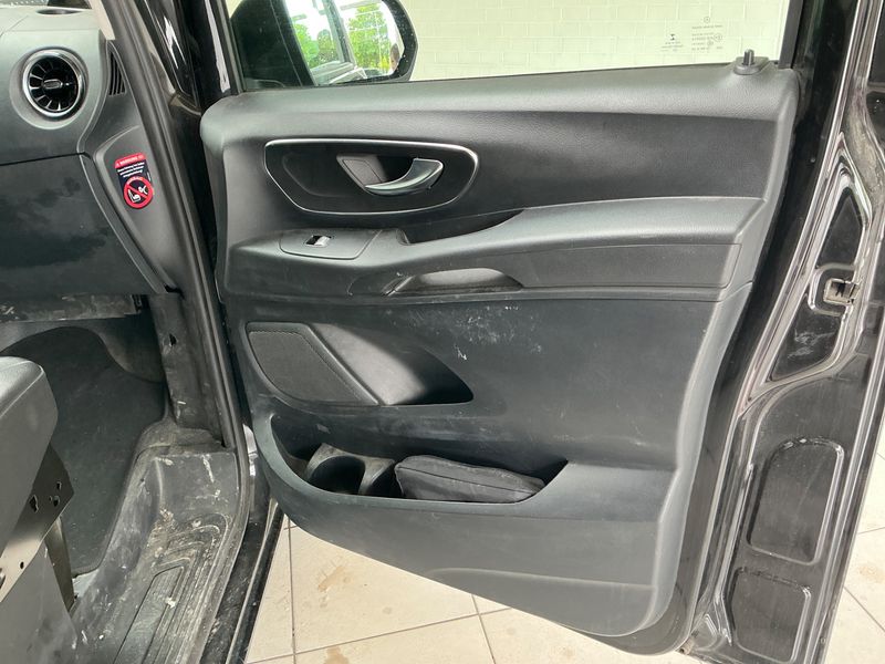 Mercedes-Benz Vito 119 CDI RWD lang 2023 – снимка 31