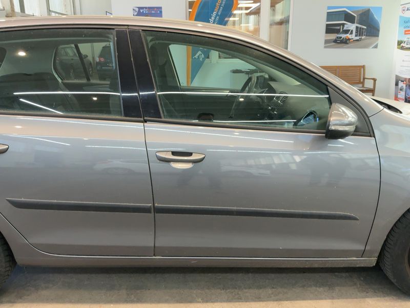 Volkswagen Golf VI 1.4 Trendline 2009 – снимка 10