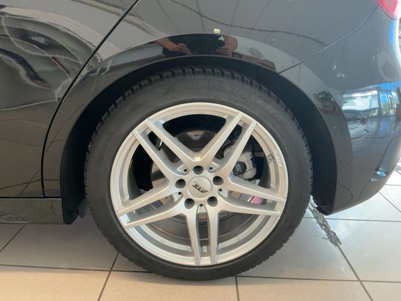 Mercedes-Benz A-Klasse A 200 Mild-Hybrid AMG Line 2024 – снимка 5
