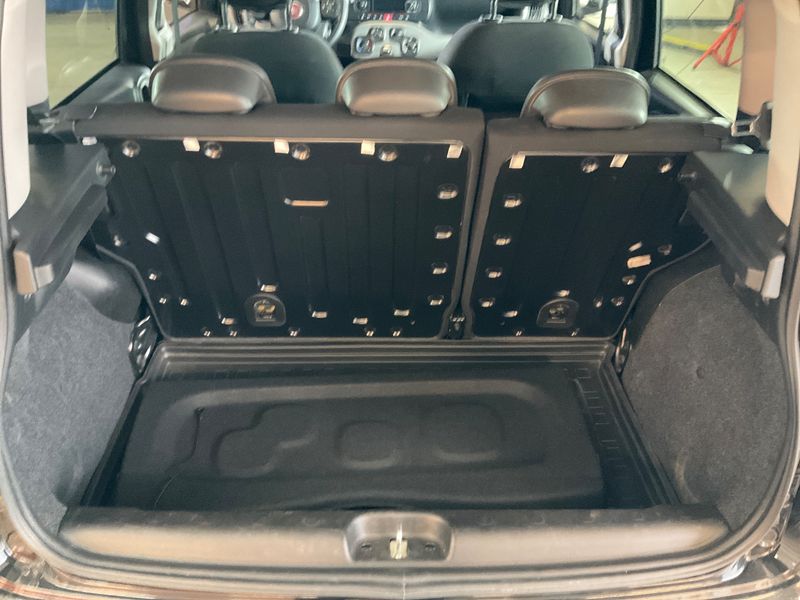 Fiat Panda 1.2 Lounge 2017 – снимка 32