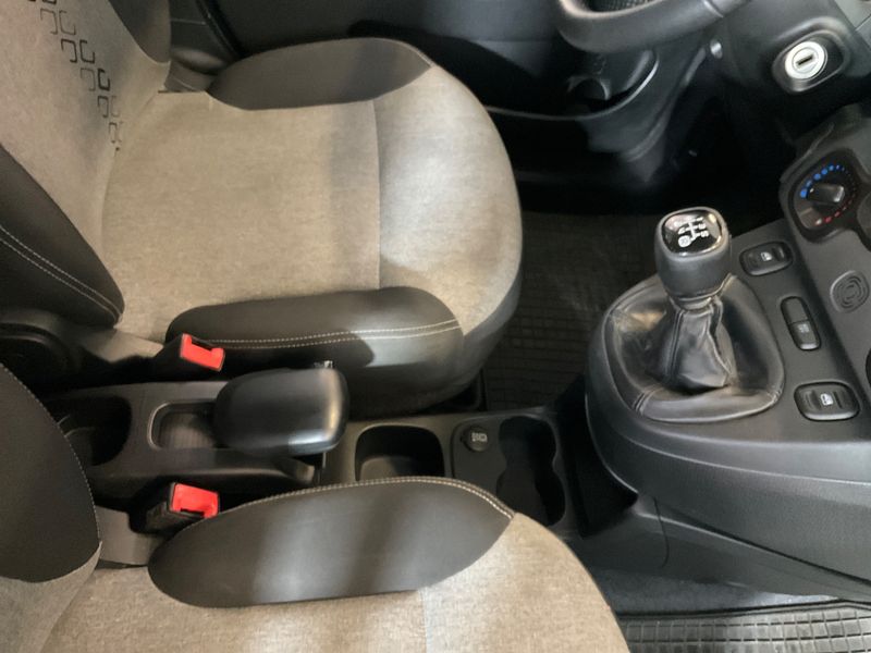 Fiat Panda 1.2 Lounge 2017 – снимка 28