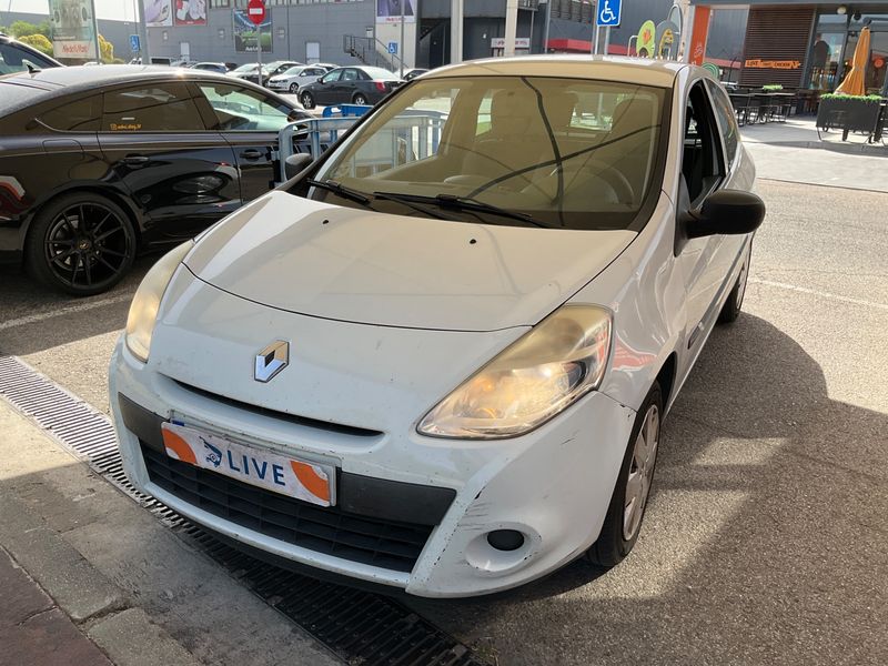 Renault Clio 1.5 dCi Authentique 2011 – снимка 1