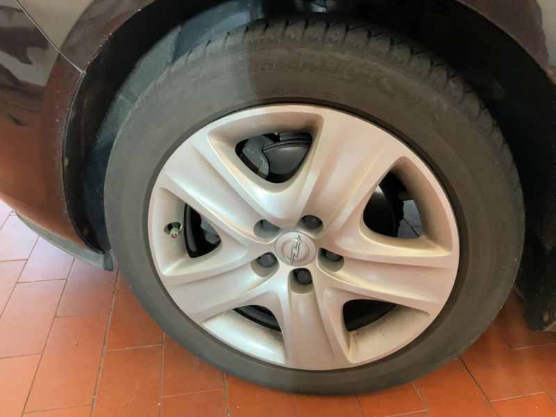 Opel Zafira Tourer 1.4 Turbo Edition 2013 – снимка 3