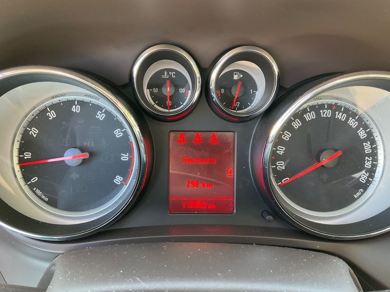Opel Zafira Tourer 1.4 Turbo Edition 2013 – снимка 18