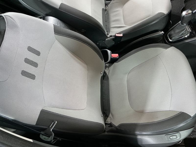 Renault Captur 1.2 TCe Energy Zen 2016 – снимка 27