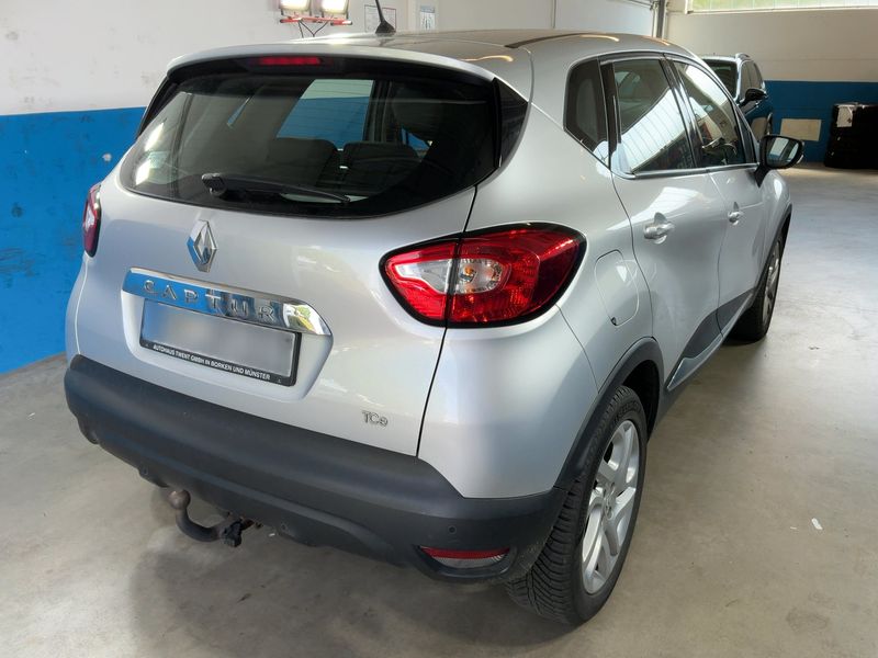 Renault Captur 1.2 TCe Energy Zen 2016 – снимка 8