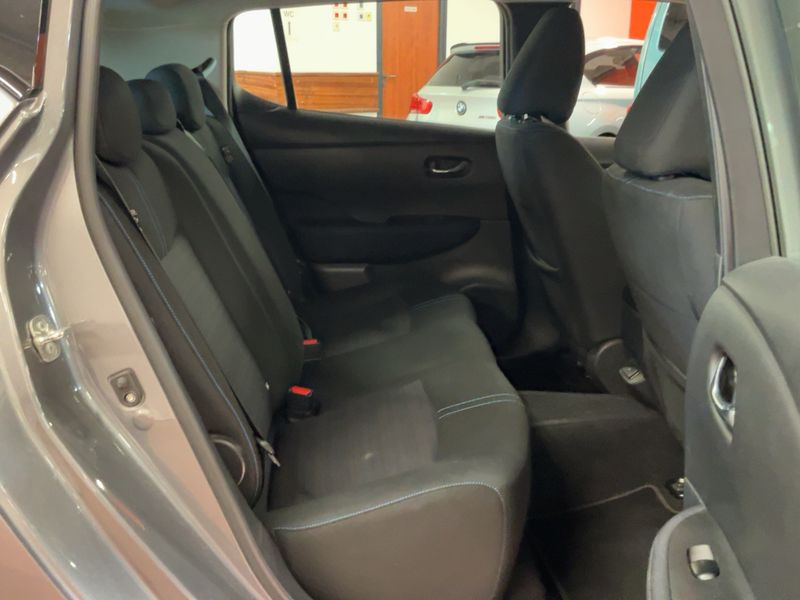 Nissan Leaf electric drive 110 kW Acenta 2022 – снимка 19