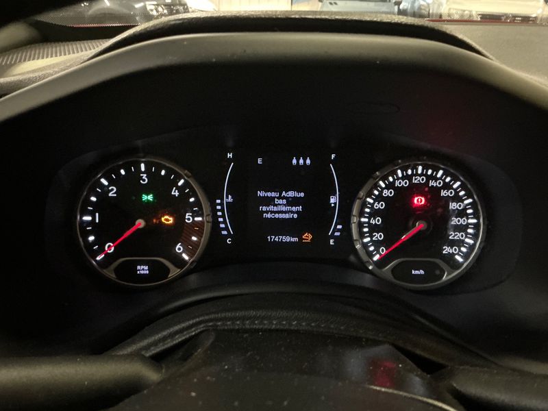 Jeep Renegade 1.6 M-Jet Brooklyn Edition FWD 2020 – снимка 18