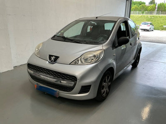 Peugeot 107 1.0 Urban 2009 – снимка 1