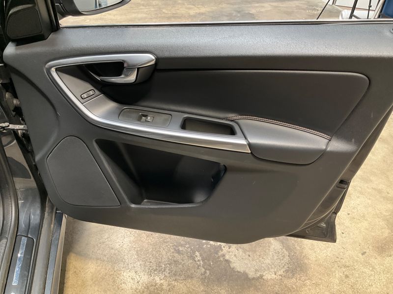 Volvo XC60 2.0 D4 Summum 2015 – снимка 26