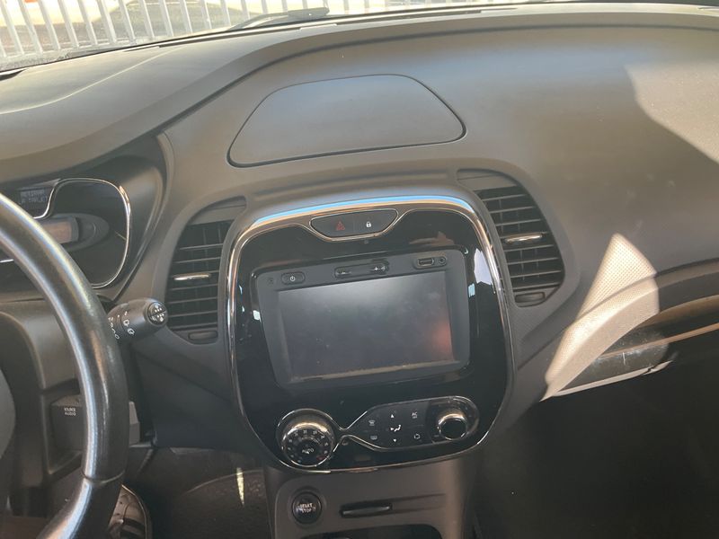 Renault Captur 1.5 dCi Intens 2014 – снимка 36