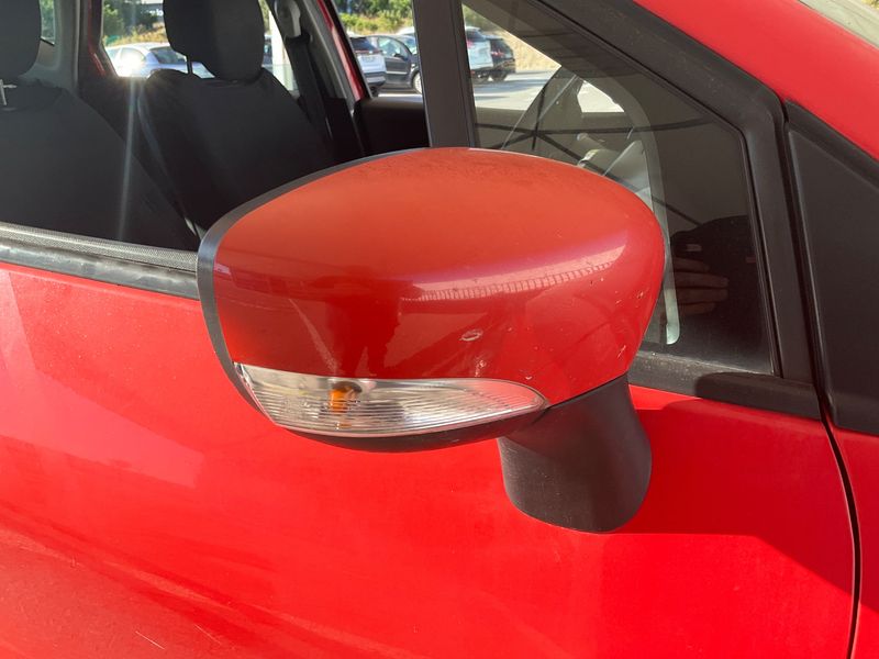 Renault Captur 1.5 dCi Intens 2014 – снимка 24