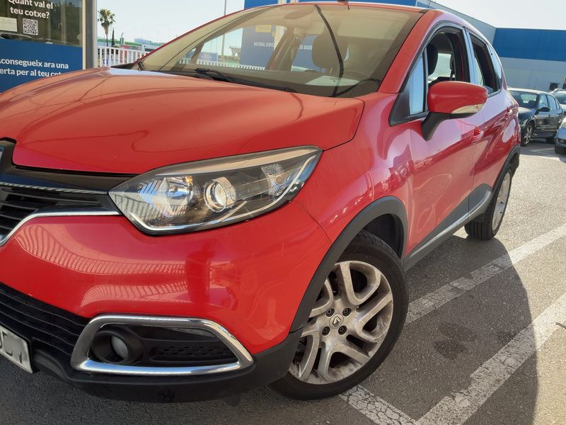 Renault Captur 1.5 dCi Intens 2014 – снимка 2