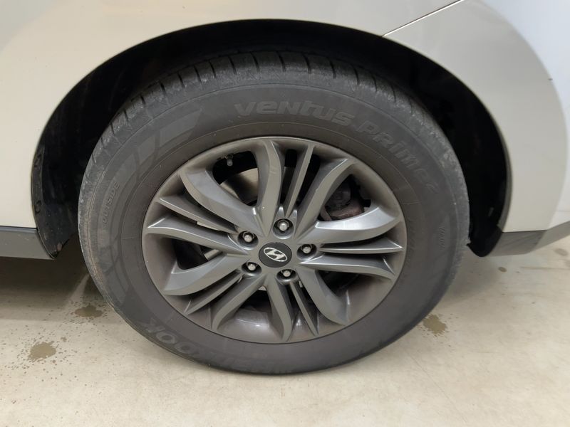 Hyundai ix35 2.0 CRDi FIFA World Cup Edition AWD 2015 – снимка 11