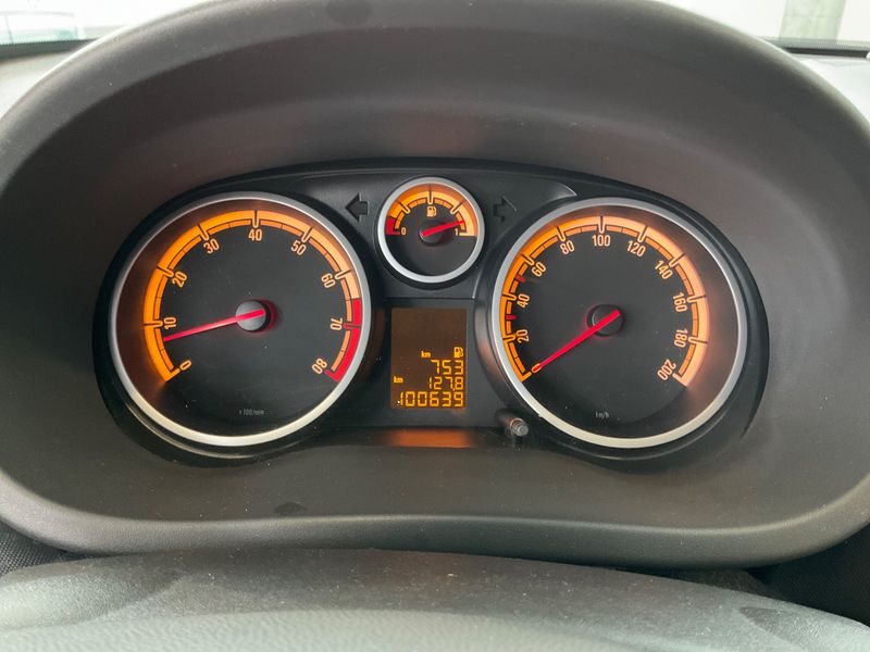 Opel Corsa 1.2 Edition "111 Jahre" 2010 – снимка 4