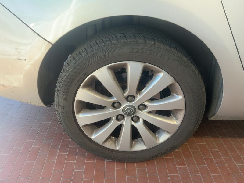 Opel Astra 2.0 CDTI Cosmo 2014 – снимка 9