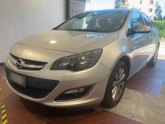 Opel Astra 2.0 CDTI Cosmo 2014 – снимка 1