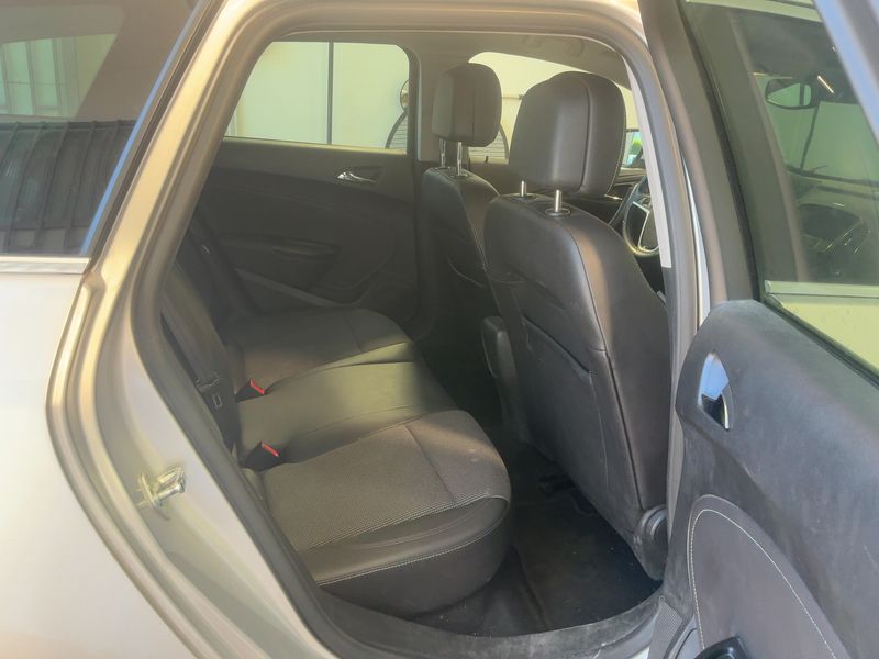 Opel Astra 2.0 CDTI Cosmo 2014 – снимка 19