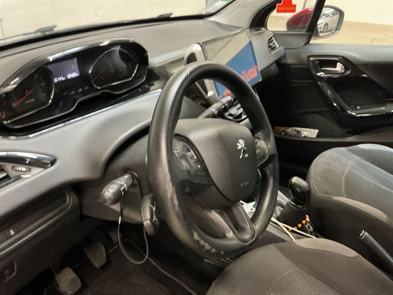 Peugeot 208 1.4 VTi Active 2012 – снимка 28