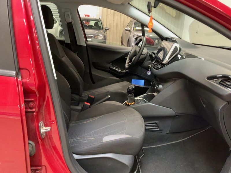 Peugeot 208 1.4 VTi Active 2012 – снимка 16