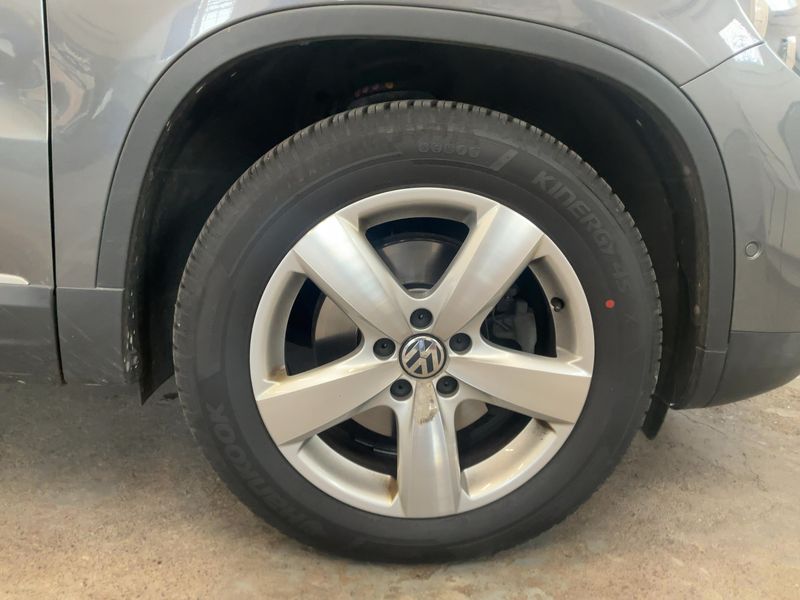 Volkswagen Tiguan 2.0 TDI Lounge Sport & Style BlueMotion Tech 2016 – снимка 11